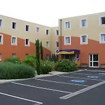 Ace Ferrand La Pardieu מלון 3*