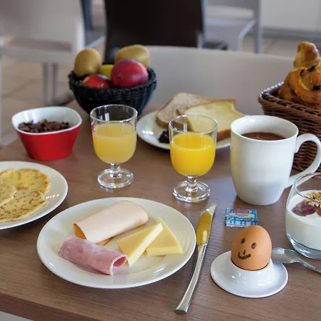 Hotel Ace Ferrand La Pardieu 3*