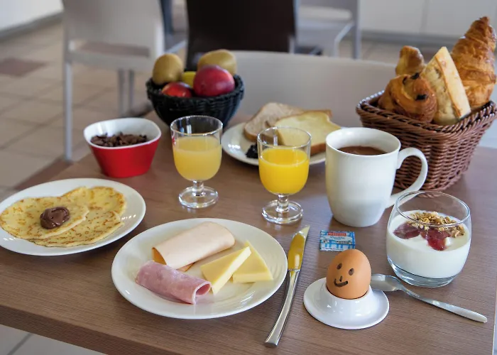 Hotell Ace Ferrand La Pardieu 3*