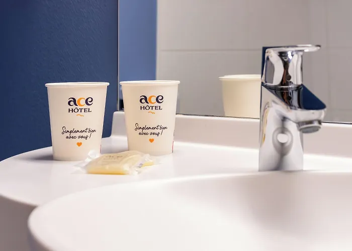 Ace Ferrand La Pardieu Hotell Clermont-Ferrand