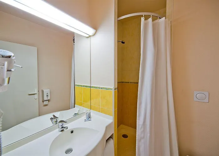 Ace Ferrand La Pardieu Hotel Clermont-Ferrand